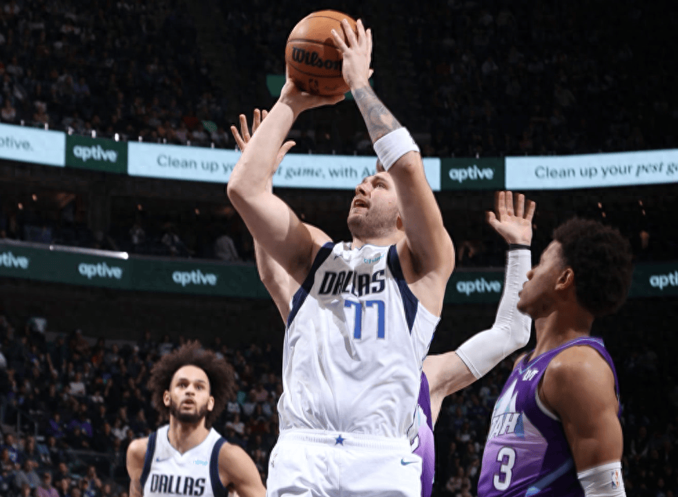 东契奇连续十二场比赛得分超过爆冷，西班牙队挑战极限！的简单介绍