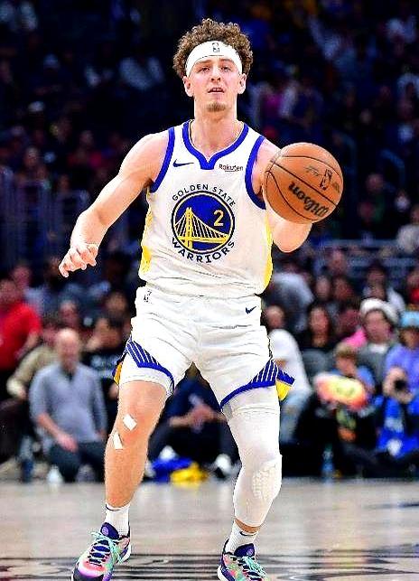 库里新星精彩发挥表现惊艳，DWG未来可期！